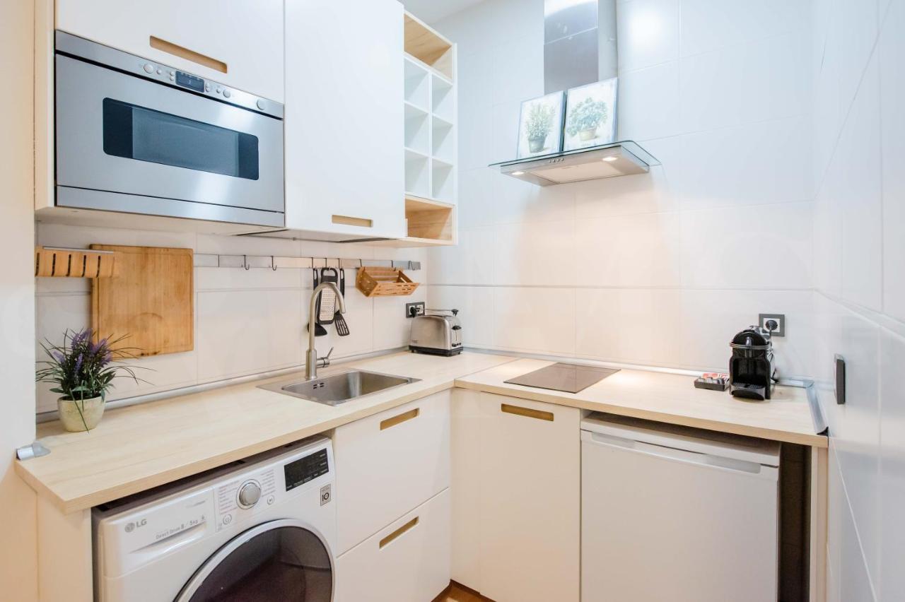 Relaxing Apartment With Community Pool & Parking- Center Málaga Exterior foto